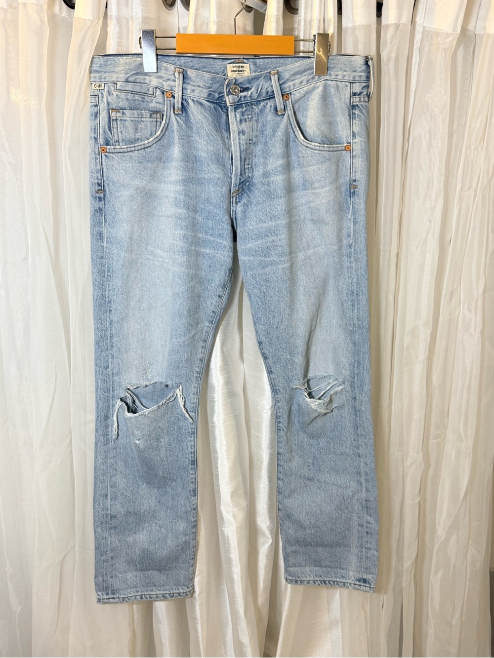 Citizens Of Humanity Light Blue Straight Jeans with Knee Rips